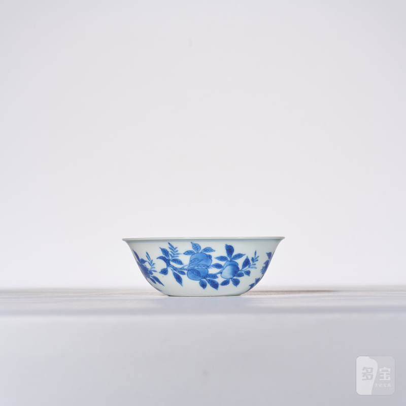 清康熙 青花三多纹卧足碗 - 图6